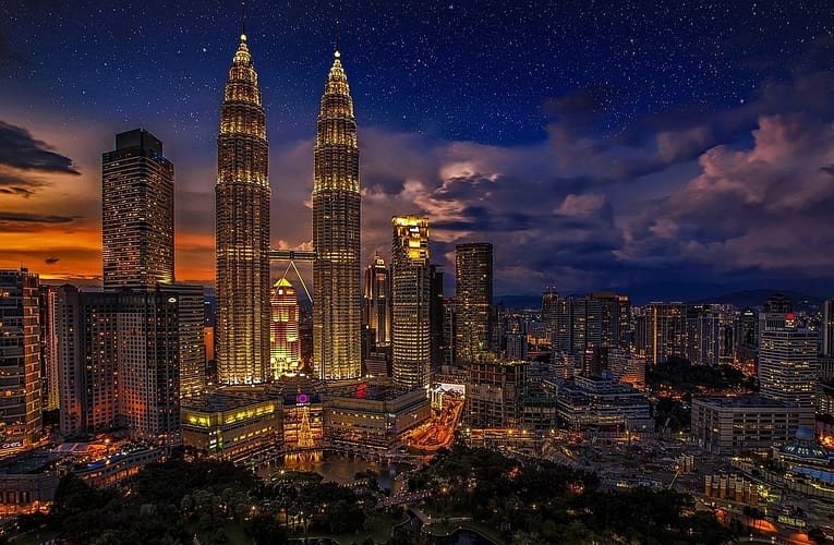 மலேசிய புரட்சி தலைவர் டாக்டர் மகாதீர் | ஒரு சகாப்தம்!