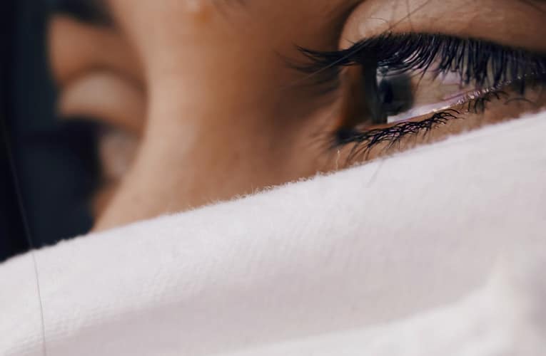 கண்களை திறந்தருளும்