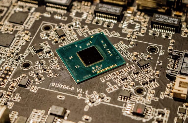 ஒற்றை ஒளியியல் ஸ்விட்ச்