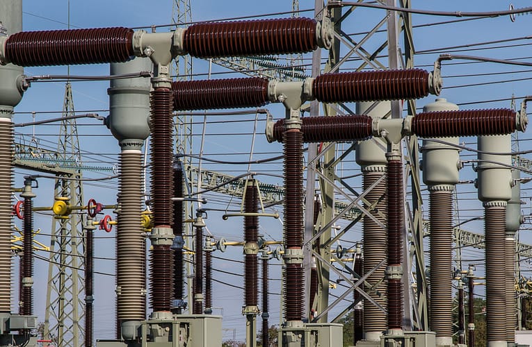 சுழல் சீபெக் சாதனத்தின் மூலம் வெப்பத்திலிருந்து மின்சாரம்