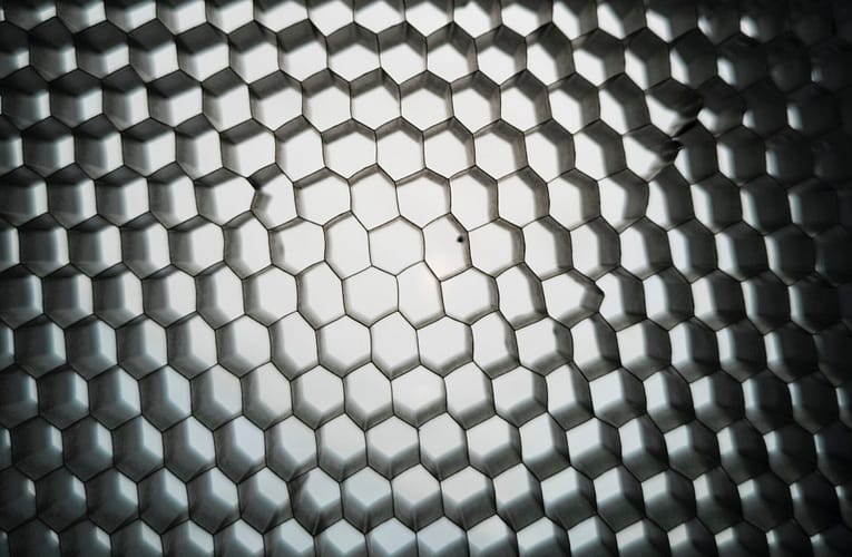 3D கிராஃபீன் படங்களை உயர் ஆற்றல் மின்னணு கற்றை மூலம் ஒருங்கிணைத்தல்