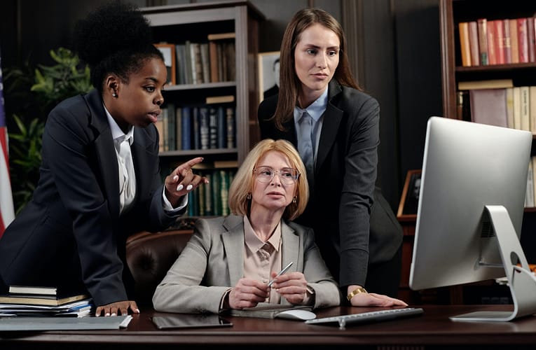 போருக்குப் பிந்தைய இலங்கையில் தமிழ் பெண்களின் அரசியல் பங்கேற்பு