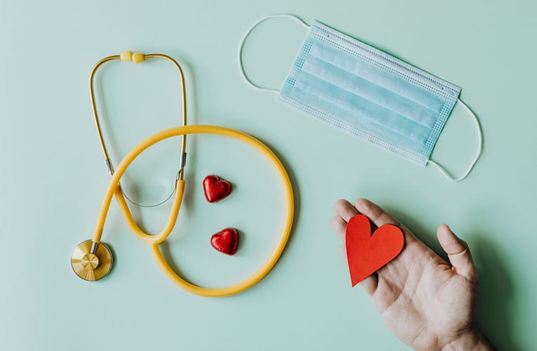 நகர்ப்புற மற்றும் கிராமப்புற மக்களிடையே இருதய ஆபத்து காரணிகள்