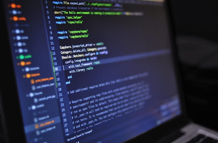 சைக்காமோர் குவாண்டம் கணினியில் கியூபிட்டுகளைச் சேர்த்து பிழை வீதத்தைக் குறைப்பது