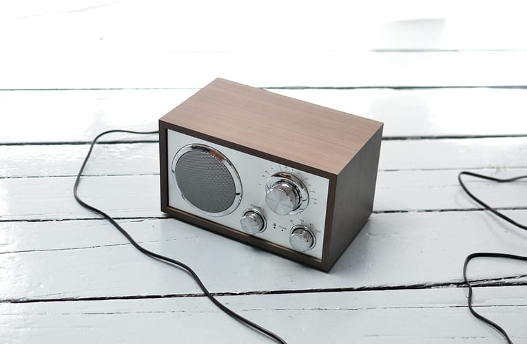 ரேடியோ அலைகளுடன் பார்வையிடல்