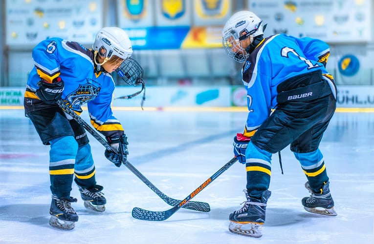 செயற்கை நுண்ணறிவு ஹாக்கி வீடியோவை பகுப்பாய்வு செய்தல்