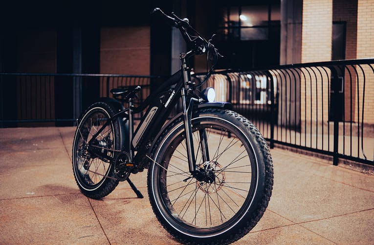 அதிவேக ஹாரிஸ் ஹாக்ஸ் நுட்பத்தைப் பயன்படுத்தி மின்சார வாகனத்தின் மின்னேற்றம் செய்தல் எவ்வாறு?