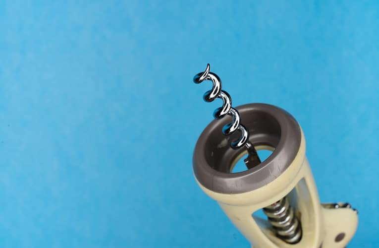 திருகு மீள் அலைகள் மூலம் சுற்றுப்பாதை கோண உந்தம்