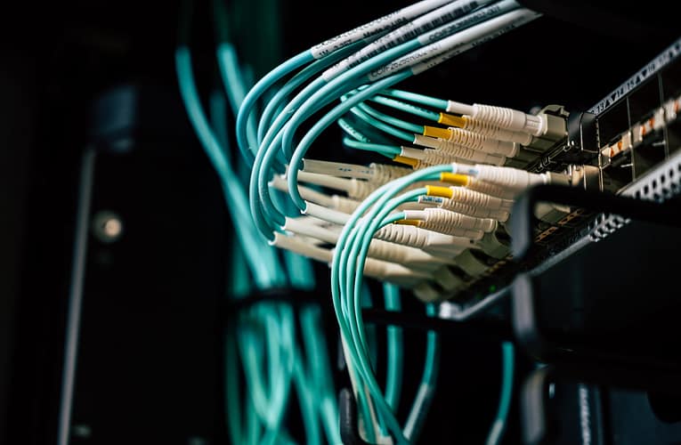 குவாண்டம் பாதுகாப்பான நேரடி தொடர்புக்கான தொலைதூர சாதனை