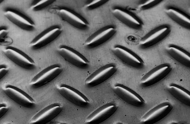 நானோ துகள்களின் பரப்புகளில் மூலக்கூறுகளின் பிணைப்பு உள்ளமைவு மற்றும் இயக்கம்