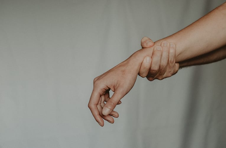 மணிக்கட்டு வலி (Wrist Pain)