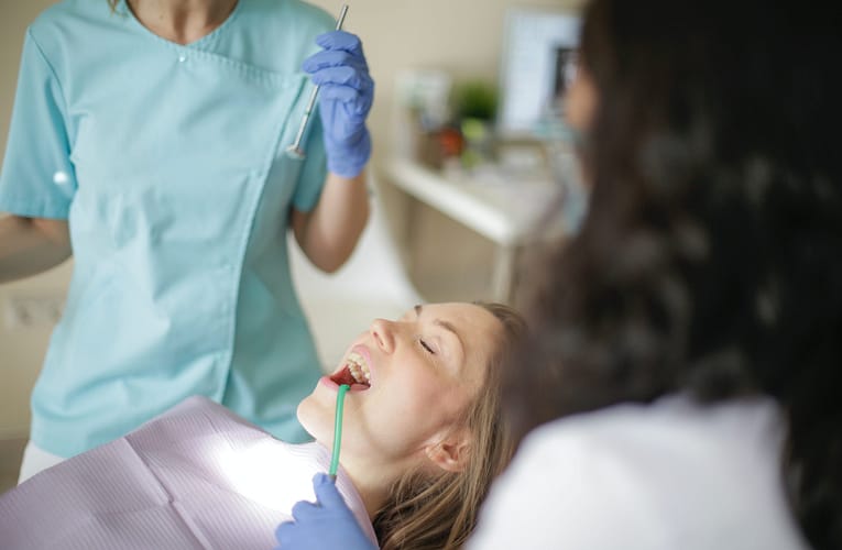 TMJ கோளாறுகள் (TMJ Disorders)