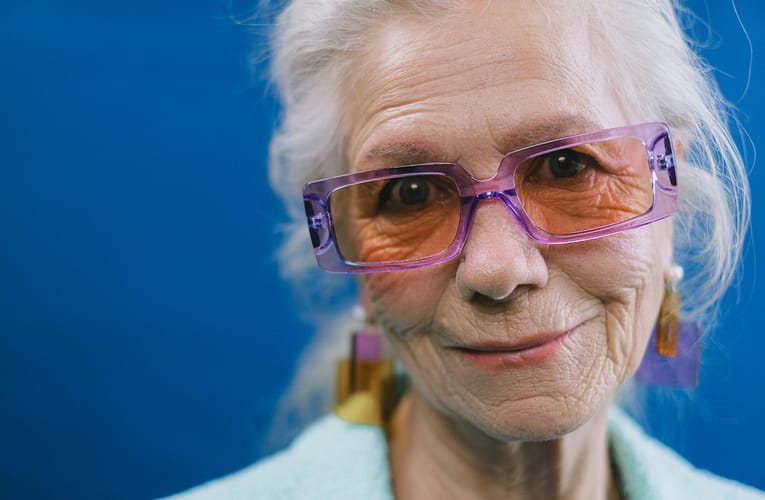 வயது புள்ளிகள் (Age Spots)