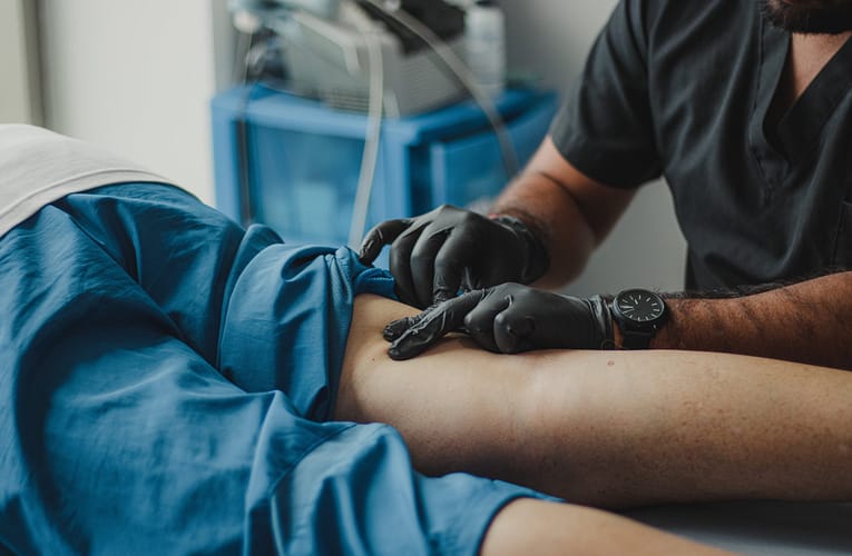 அகில்லெஸ் தசைநார் முறிவு (Achilles Tendon Rupture)